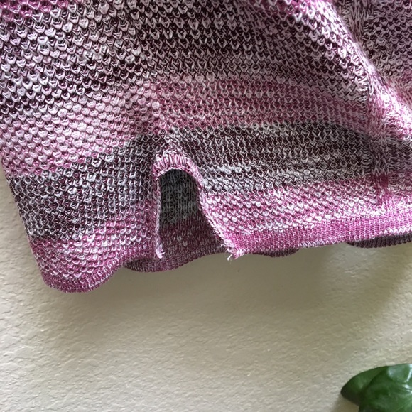 Light sweater sz P/XL - Picture 5 of 6